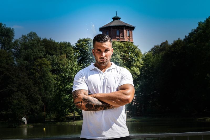 Nemesis Sicherheitsmitarbeiter bei der Arbeit